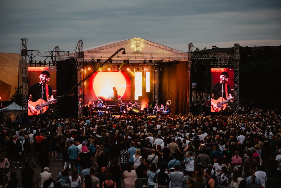 Toruński koncert „Pod wspólnym niebem” w Święto Województwa, fot. Łukasz Piecyk/k35photo dla UMWKP