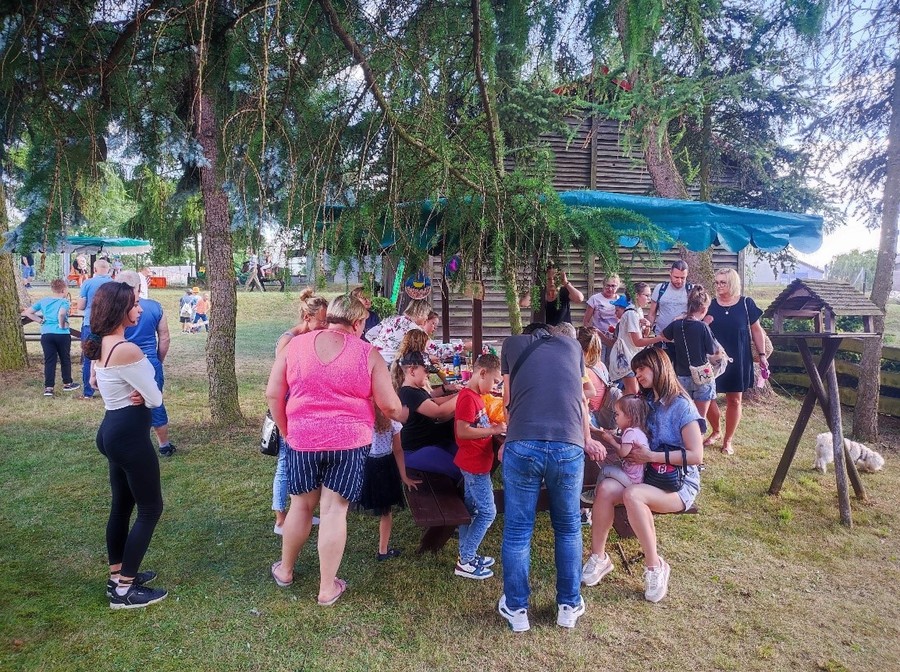 Zajęcia plastyczne przygotowane przez Kreatywisko, fot. WPK