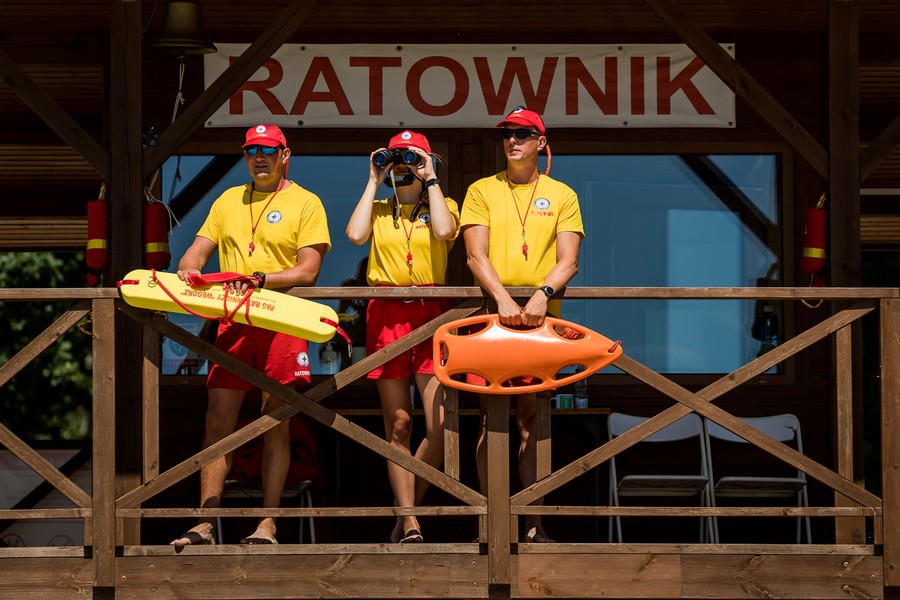 Ratownicy WOPR, fot. Tomasz Czachorowski dla UMWKP