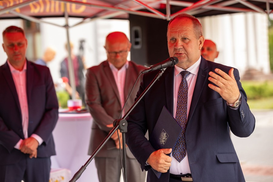 Uroczystość otwarcia zmodernizowanej drogi 265, fot. Waldemar Bujak dla UMWKP