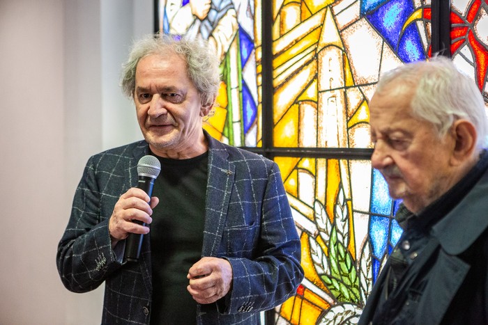 Odsłonięcie witraża autorstwa W. Kozioła w Urzędzie Marszałkowskim, fot. Szymon Zdziebło dla UMWKP