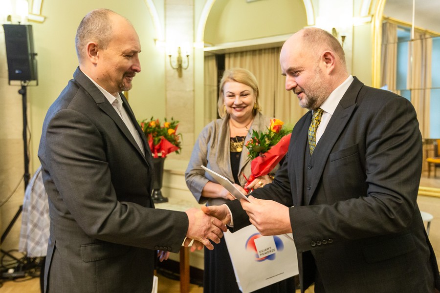 Gala wręczenia nagród z okazji Dnia Działacza Kultury, fot. Szymon Zdziebło/tarantoga.pl dla UMWKP