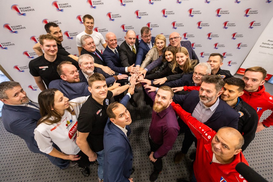 Spotkanie ze sportowcami i ekstraklasowymi klubami sportowymi z regionu, fot. Szymon Zdziebło/tarantoga.pl dla UWMKP