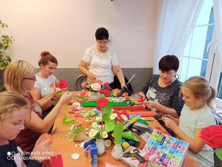Integracyjne spotkanie mieszkańców Brąchnowa z nauką rękodzieła, fot. Katarzyna Kowalska