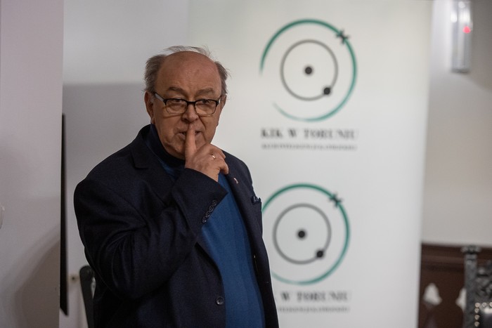 Tomasz Kardaś podczas wykładu w toruńskim Klubie Inteligencji Katolickiej, fot. Mikołaj Kuras dla UMWKP Tomasz Kardaś podczas wykładu w toruńskim Klubie Inteligencji Katolickiej, fot. Mikołaj Kuras dla UMWKP