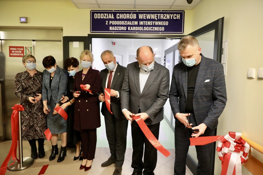 Otwarcie inwestycji w szpitalu powiatowym w Więcborku, fot. Andrzej Goiński/UMWKP