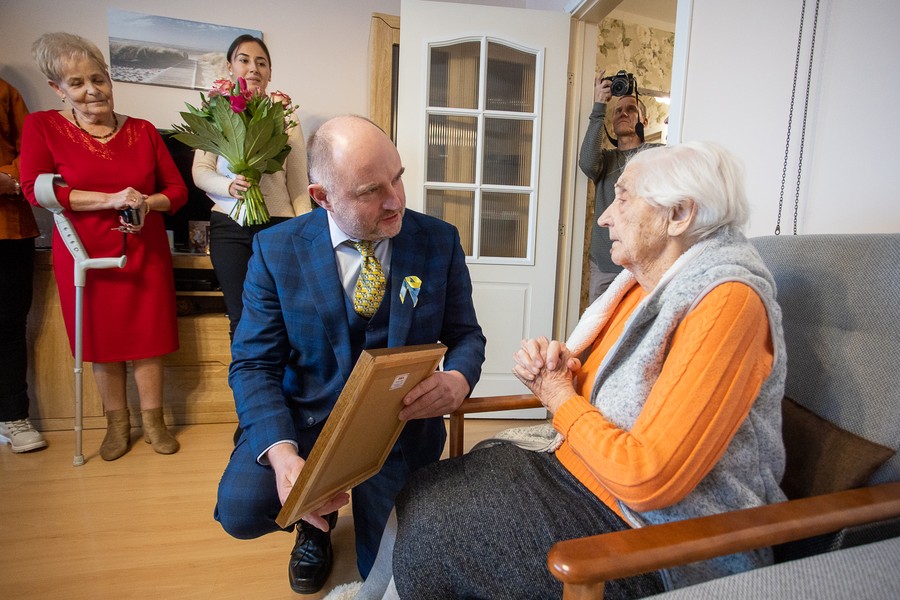 Setne urodziny Genowefy Janiak, fot. Mikołaj Kuras dla UMWKP