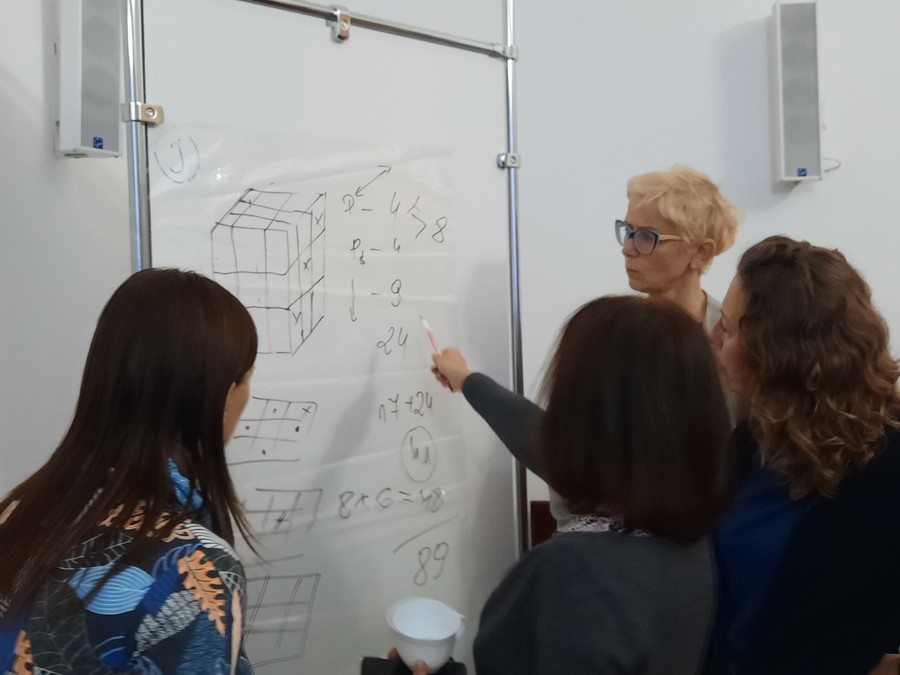 Nauczyciele doskonalą warsztat pracy