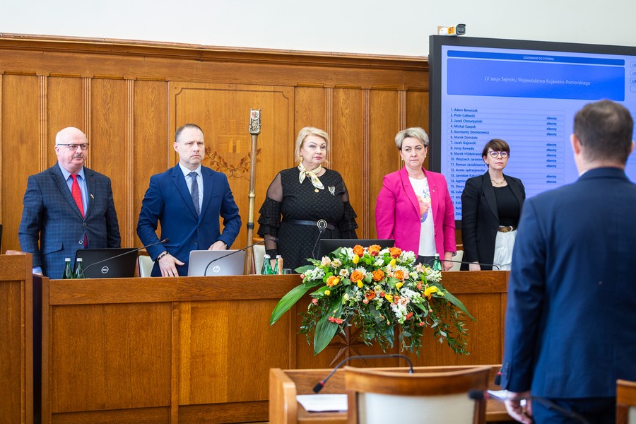 Sesja sejmiku województwa, 24 kwietnia 2023, fot. Szymon Zdziebło/tarantoga.pl dla UMWKP
