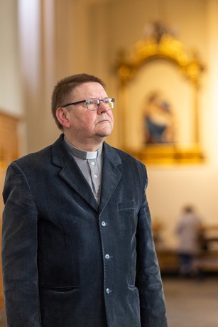 Ojciec Grzegorz Dobroczyński, fot. Szymon Zdziebło/tarantoga.pl dla UMWKP