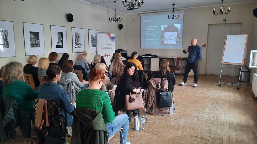 Szkolenie „Praca z trudnym klientem w obszarze wsparcia społecznego”, fot. Departament Spraw Społecznych i Zdrowia