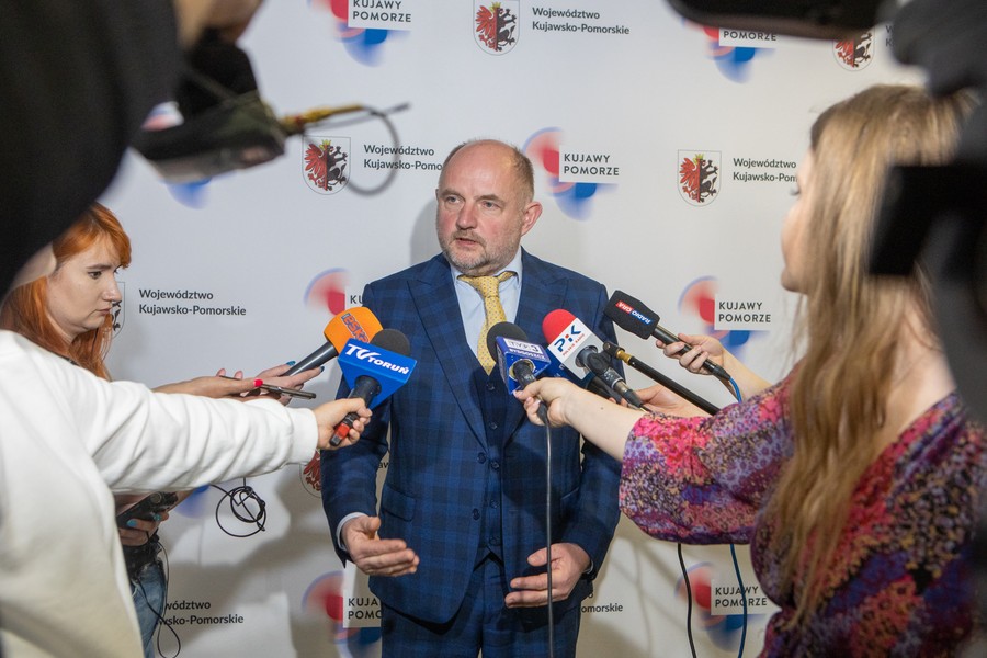 Pierwsze konkursy w FEdKP, konferencja prasowa marszałka Piotra Całbeckiego, fot. Mikołaj Kuras dla UMWKP