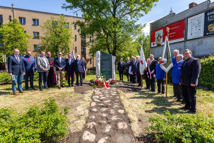 Inauguracja ogólnopolskich obchodów 42. rocznicy rejestracji NSZZ RI „Solidarność” w Toruniu, fot. Szymon Zdziebło/tarantoga.pl dla UMWKP