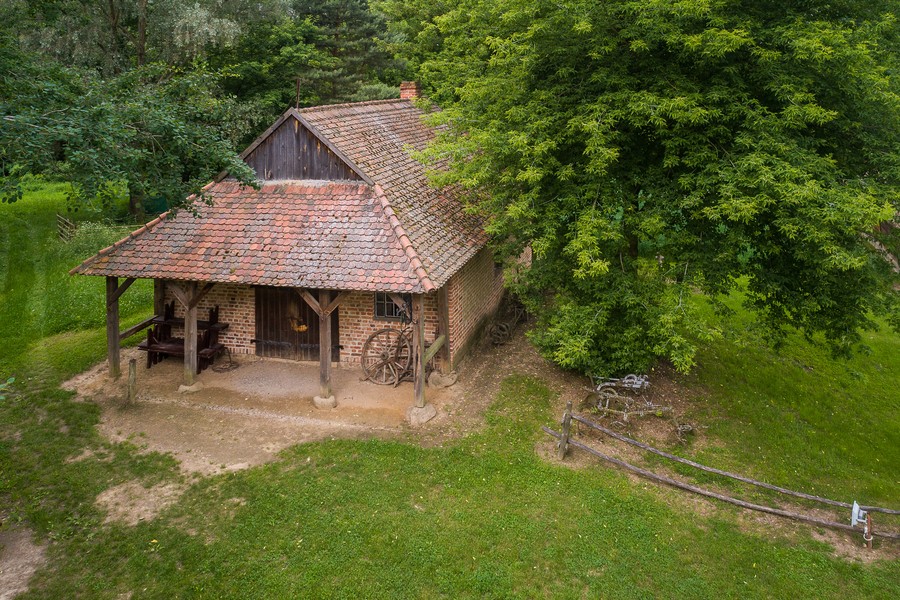 Skansen w Kłóbce, fot. Szymon Zdziebło /tarantoga.pl dla UMWKP