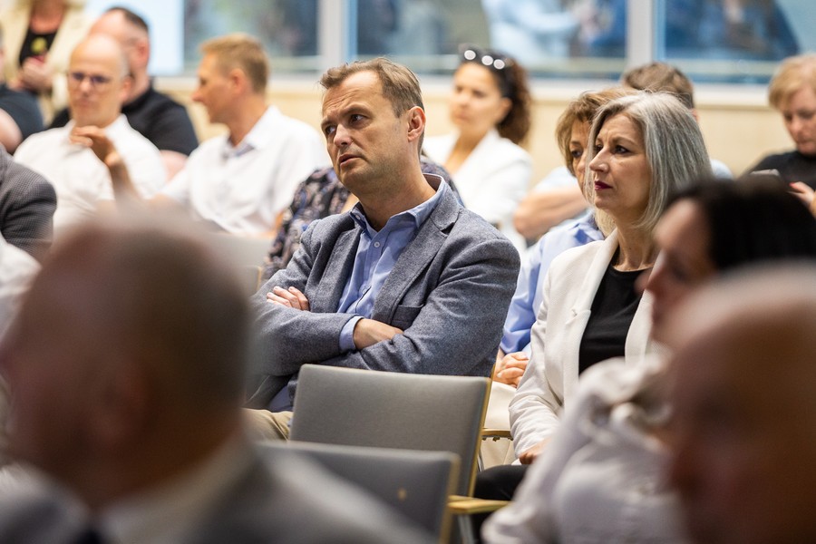 Konferencja nt. gospodarki odpadami, fot. Szymon Zdziebło/tarantoga.pl dla UMWKP