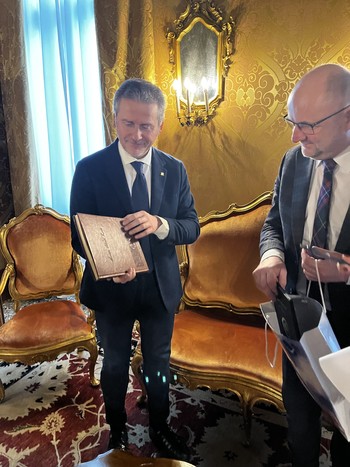 Spotkanie przewodniczącego Roberto Ciambettiego z marszałkiem Piotrem Całbeckim, Wenecja marzec 2023, fot. UMWKP