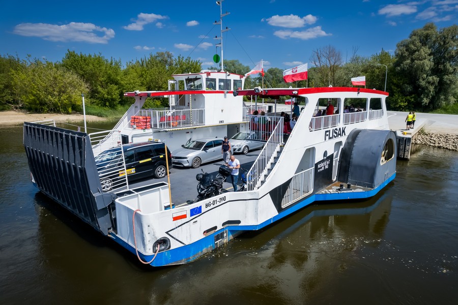 Przeprawa promowa w Solcu Kujawskim, fot. Tomasz Czachorowski/eventphoto.com.pl dla UMWKP