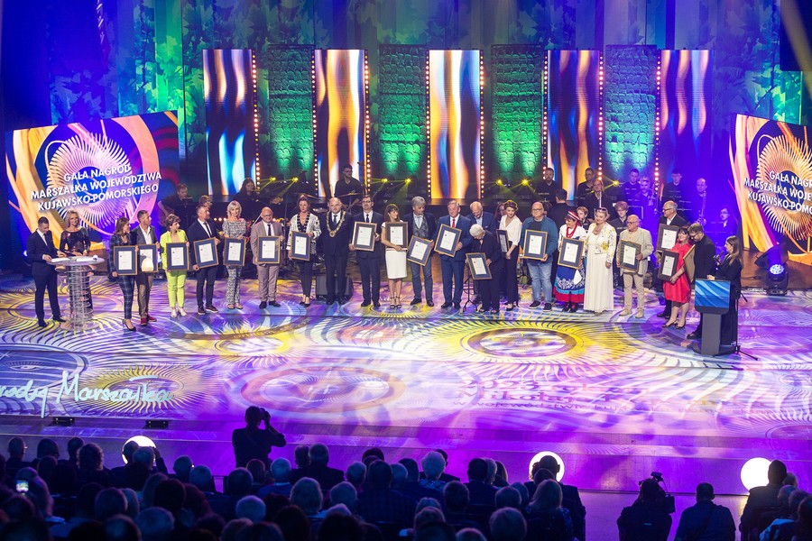 Gala Nagród Marszałka za 2022 rok, fot. Szymon Zdziebło, tarantoga.pl dla UMWKP
