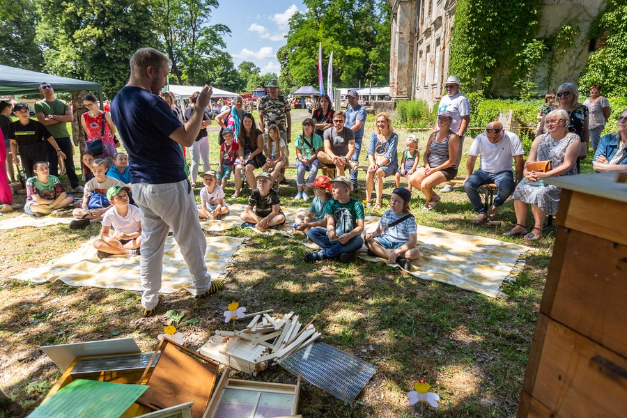 Piknik w Nawrze, fot. Szymon Zdziebło, tarantoga.pl dla UMWKP