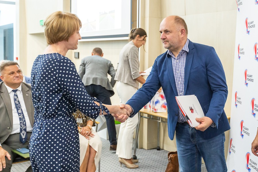 Ceremonia wręczenia umów PROW, Urząd Marszałkowski, 27 lipca 2023, fot. Szymon Zdziebło/tarantoga.pl dla UMWKP