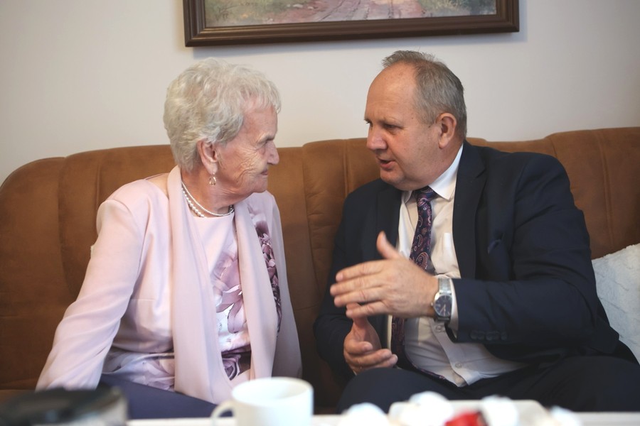 Wręczenie medalu Unitas Durat Wandzie Pawlikowskiej, fot. Mikołaj Kuras dla UMWKP