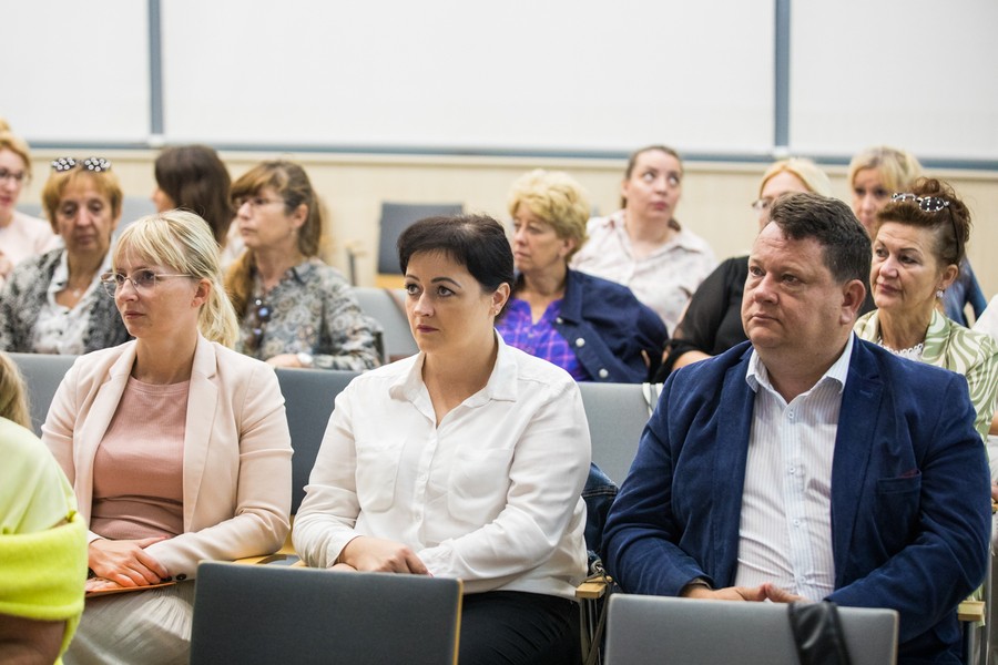 Spotkanie w sprawie kontynuacji marszałkowskiego programu teleopieki domowej, fot. Andrzej Goiński/UMWKP
