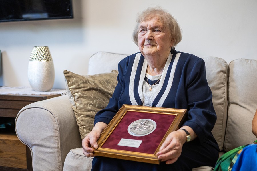 Marianna Pilarczyk podczas wręczenia medalu Unitas Durat, fot. Szymon Zdziebło tarantoga.pl dla UMWKP