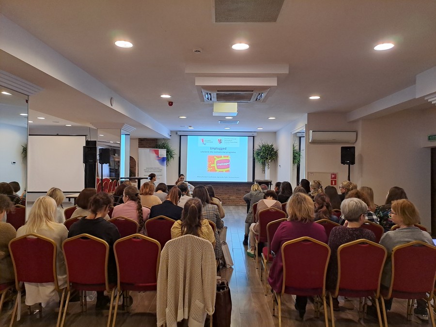 Szkolenie Unplugged - zapobieganie uzależnieniom w szkole