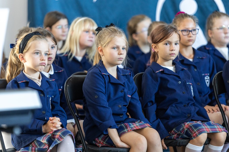 Otwarcie sali gimnastycznej w Nowej Wsi, fot. Szymon Zdziebło/tarantoga.pl dla UMWKP