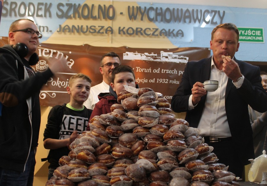 Akcja -PĄCZKI- SOSW fot. Agnieszka Śledź