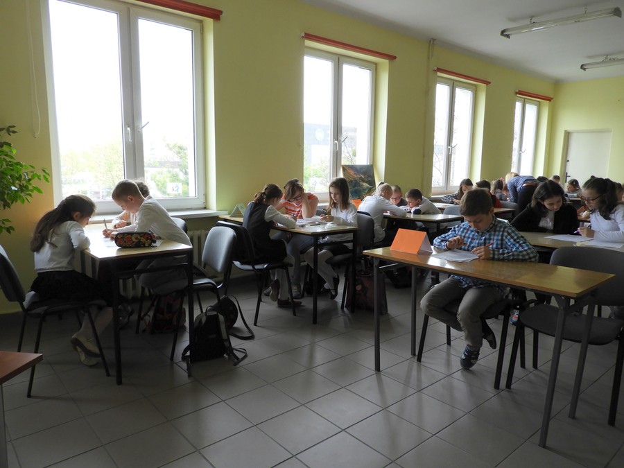 Wszyscy intensywnie pracują