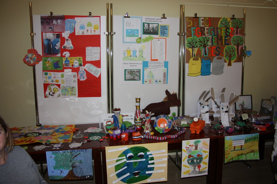 Wystawa prac projektowych uczniów klas I i II
