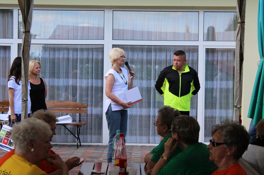 Dyrektor KPCEN we Włocławku G.Troszyńska w czasie spotkania w DPS Na Skarpie