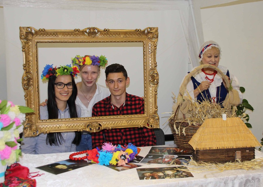 Uczniowie Zespołu Szkół Ekonomicznych we Włocławku