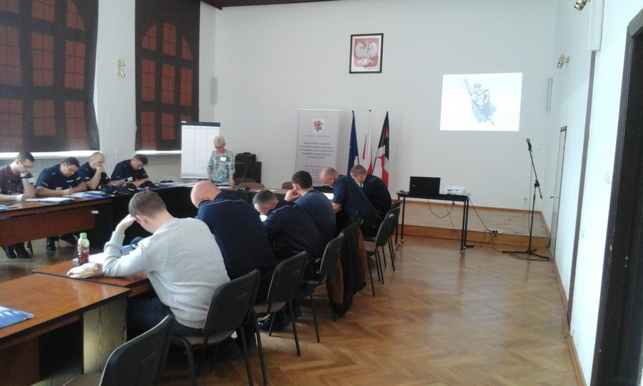 Uczestnicy szkolenia Rola funkcjonariuszy Policji w przeciwdziałaniu przemocy w rodzinie w środowisku lokalnym, Wąbrzeźno, 5.06.2017 r., fot. Biuro Wsparcia Rodziny i Przeciwdziałania Przemocy;