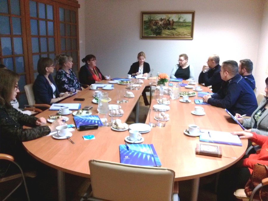 Spotkanie superwizyjne prowadzone przez p. Katarzynę Łęgowską, Włocławek 30..XI.2017 r., fot. Biuro Wsparcia Rodziny i Przeciwdziałania Przemocy