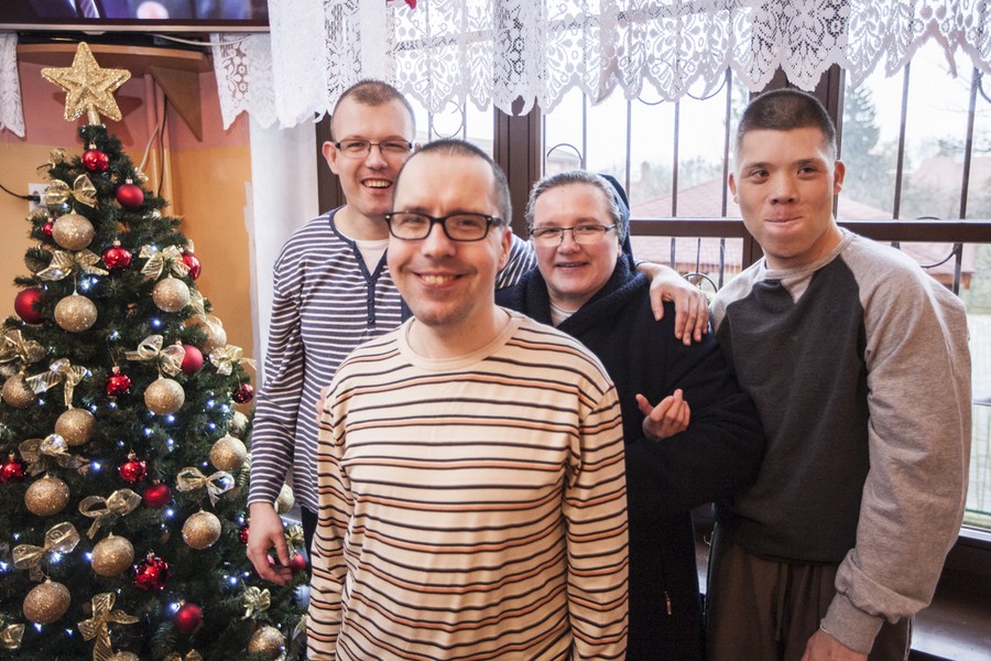 Dom Pomocy Społecznej w Chełmnie prowadzony przez Zgromadzenie Sióstr Miłosierdzia św. Wincentego a Paulo, fot. Andrzej Goiński