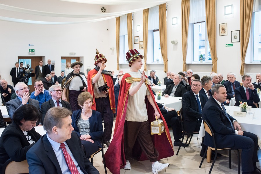 13.01.2017 r., Spotkanie noworoczne Kujawsko-Pomorskiej Izby Rzemiosła i Przedsiębiorczości w Bydgoszczy, podczas którego Cukiernia Sowa została wyróżniona najwyższym marszałkowskim odznaczeniem, medalem Unitas Durat Palatinatus Cuiaviano-Pomeranensis , fot. Tymon Markowski