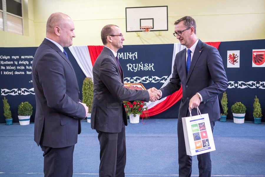 Uroczystość w Ryńsku, fot. Szymon Zdizebło/tarantoga.pl dla UMWKP