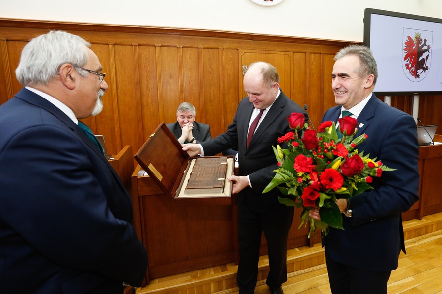 Sesja sejmiku województwa, 20 lutego 2017; fot. Mikołaj Kuras dla UMWKP
