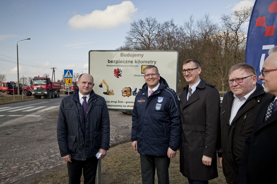 Uroczyste rozpoczęcie przebudowy drogi w Słębowie, fot. Tymon Markowski