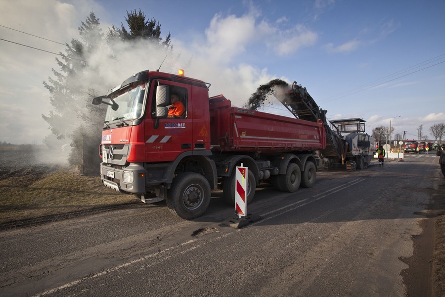 Uroczyste rozpoczęcie przebudowy drogi w Słębowie, fot. Tymon Markowski
