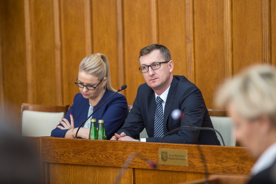 XXX sesja sejmiku, fot. Szymon Zdziebło/tarantoga.pl dla UMWKP