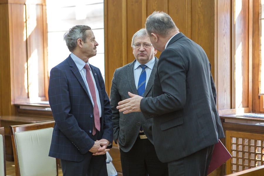 XXX sesja sejmiku, fot. Szymon Zdziebło/tarantoga.pl dla UMWKP