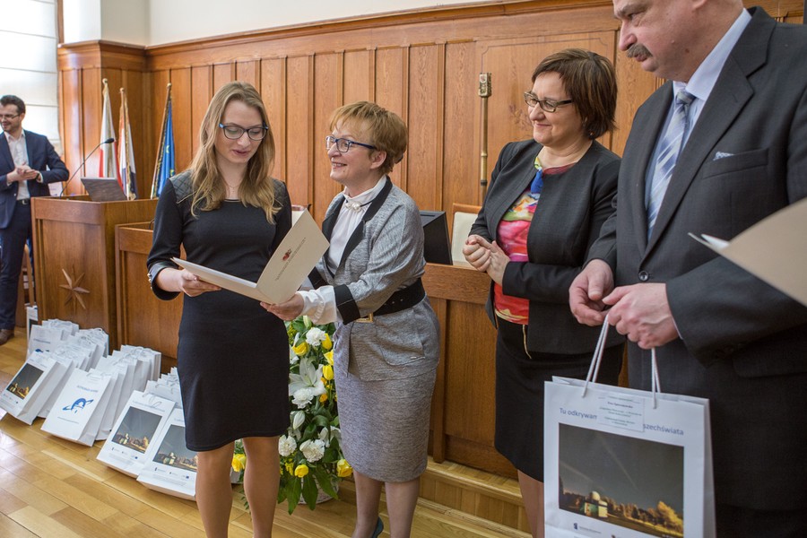 Gala wręczenia nagród w konkursie „Oni tworzyli naszą historię”, fot. Szymon Zdziebło/Tarantoga.pl