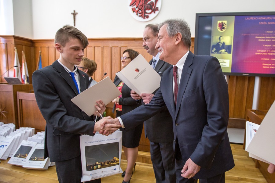 Gala wręczenia nagród w konkursie „Oni tworzyli naszą historię”, fot. Szymon Zdziebło/Tarantoga.pl