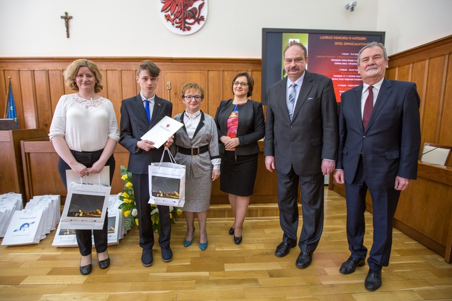Gala wręczenia nagród w konkursie „Oni tworzyli naszą historię”, fot. Szymon Zdziebło/Tarantoga.pl
