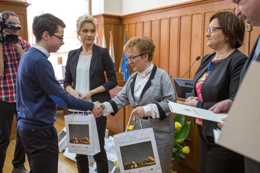 Gala wręczenia nagród w konkursie „Oni tworzyli naszą historię”, fot. Szymon Zdziebło/Tarantoga.pl