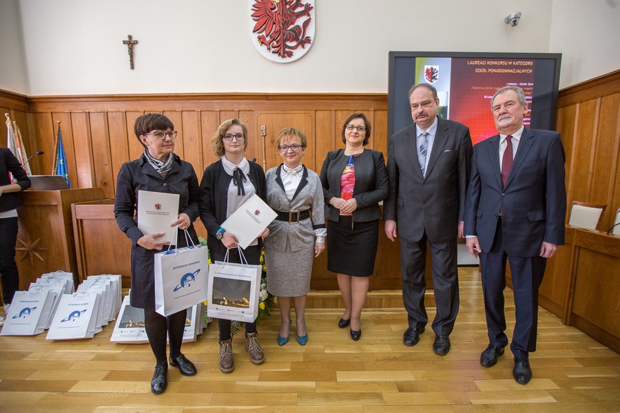 Gala wręczenia nagród w konkursie „Oni tworzyli naszą historię”, fot. Szymon Zdziebło/Tarantoga.pl