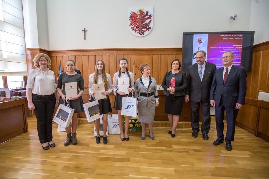 Gala wręczenia nagród w konkursie „Oni tworzyli naszą historię”, fot. Szymon Zdziebło/Tarantoga.pl